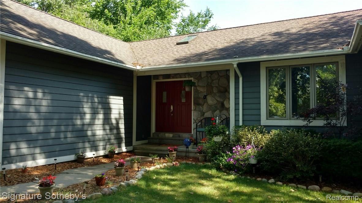 1500 Bone Road Fenton, MI 48430 - Photo 1 of 17 IMG_20160722_111528715_HDR1.jpg