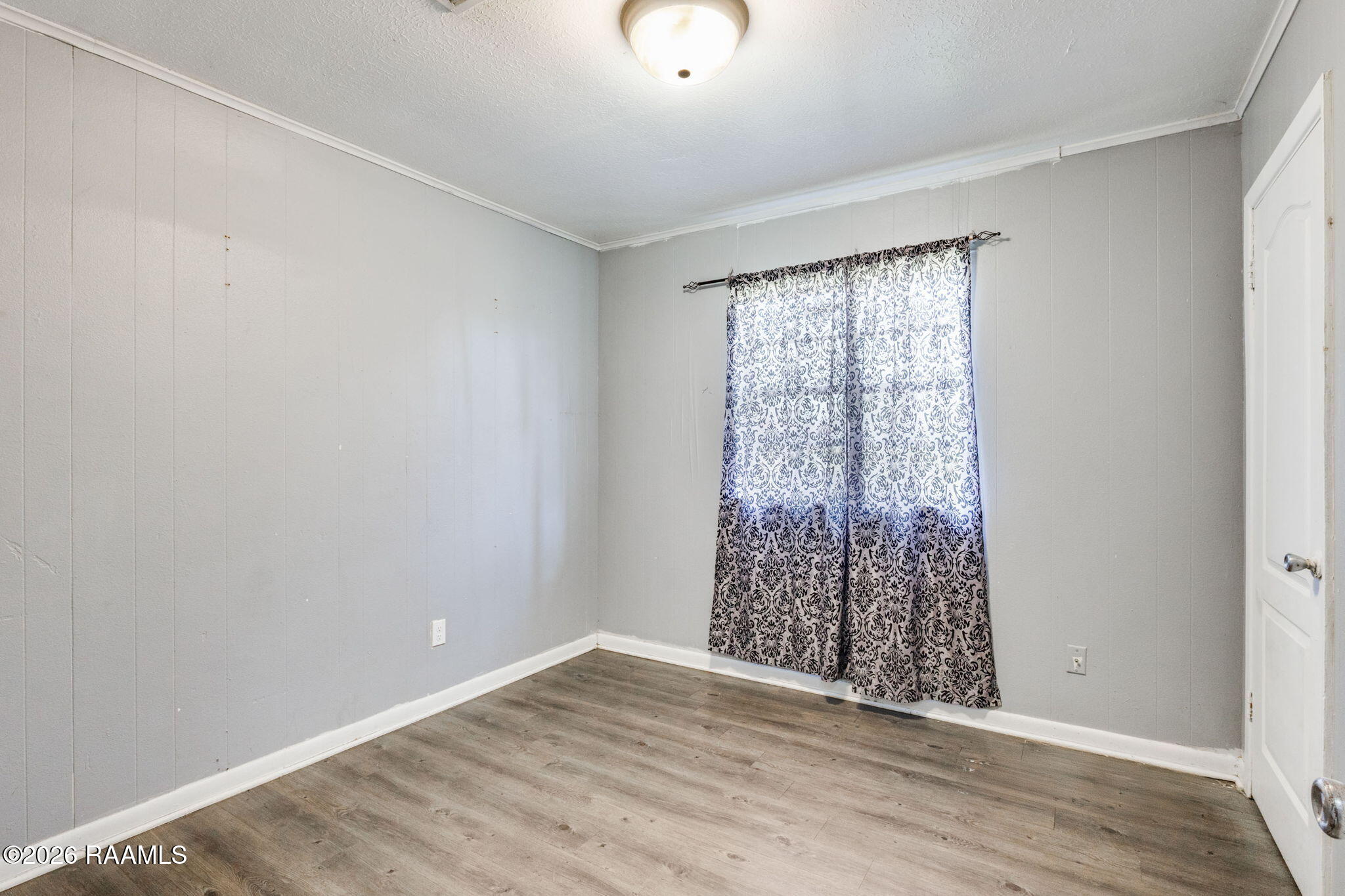 219 Hammond Road Lafayette, LA 70501 - Photo 7 of 11 219 Hammond bedroom 1