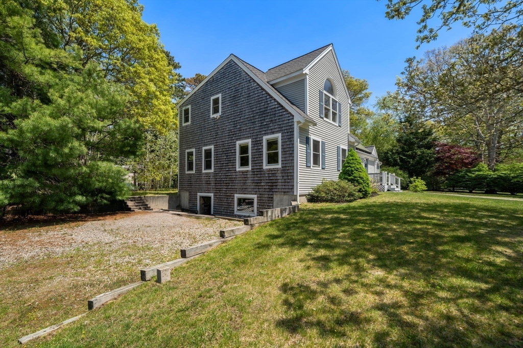 302 Ames Way Barnstable, MA 02632 - Photo 31 of 37