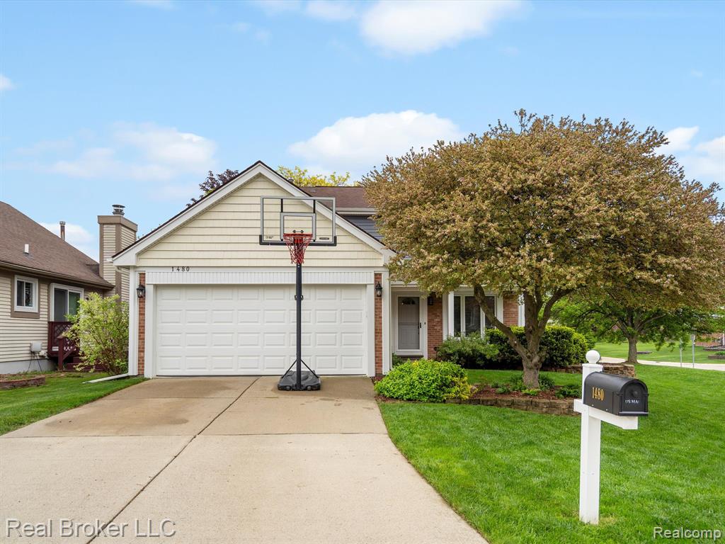 1480 Colony Drive Rochester Hills, MI 48307 - Photo 4 of 58