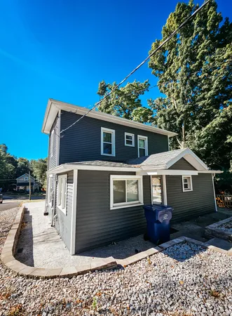 $249,900 | 9 State Street, Hillsdale, MI 49242