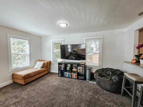 $249,900 | 9 State Street, Hillsdale, MI 49242
