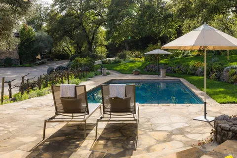$7,800,000 | 18455 Half Moon Street, Sonoma, CA 95476