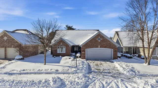 $439,900 | 12020 Clubhouse Drive, Fishers, IN 46038