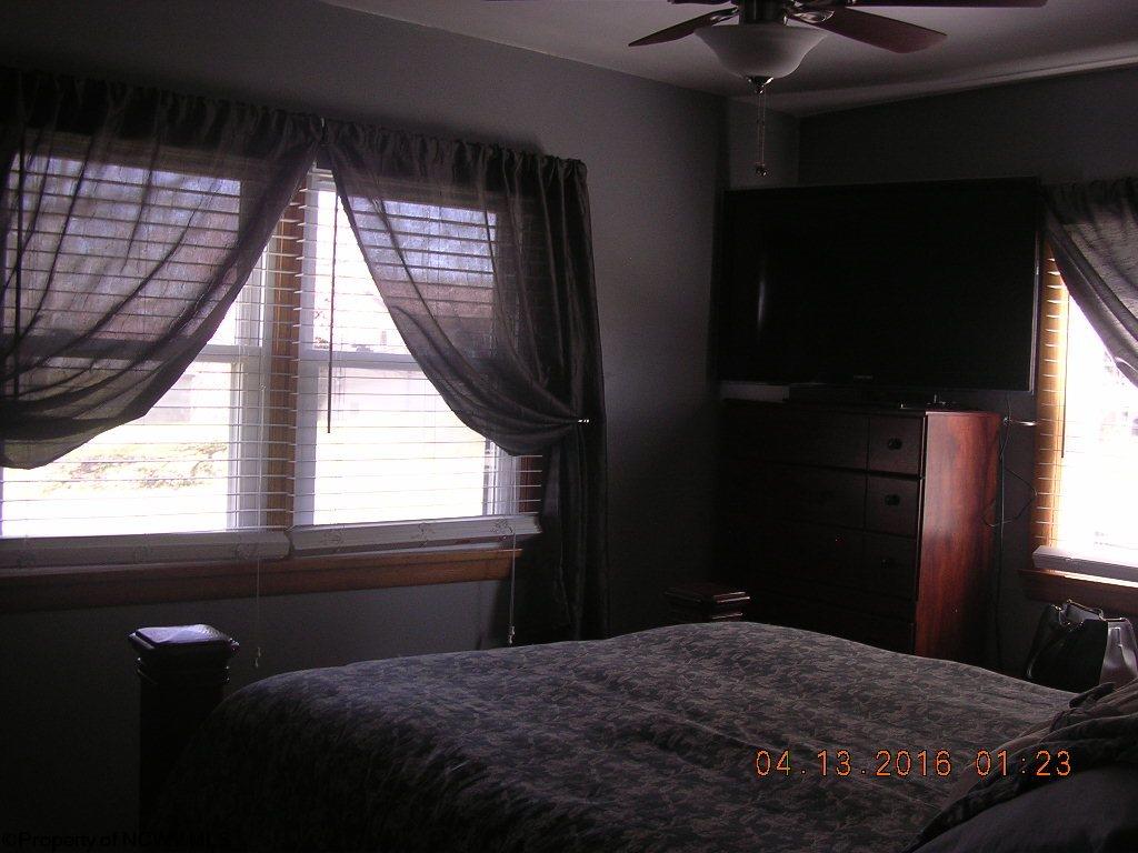 2229 Meadland Road Bridgeport, WV 26330 - Photo 8 of 16 Gallery Image 8