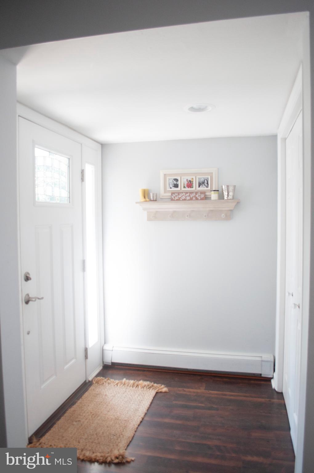 270 Edgebrook Road Robbinsville, NJ 08691 - Photo 3 of 23 Gallery Image 3