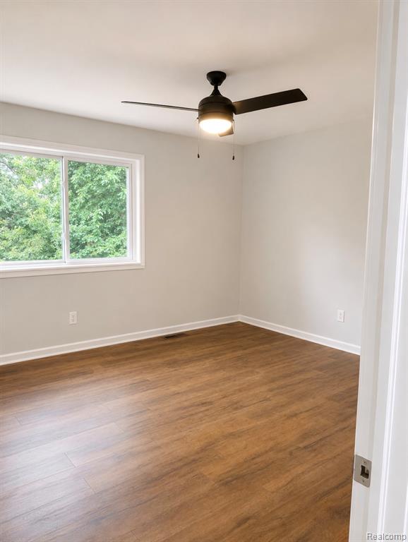 211 Hacker Street Rochester, MI 48307 - Photo 18 of 26