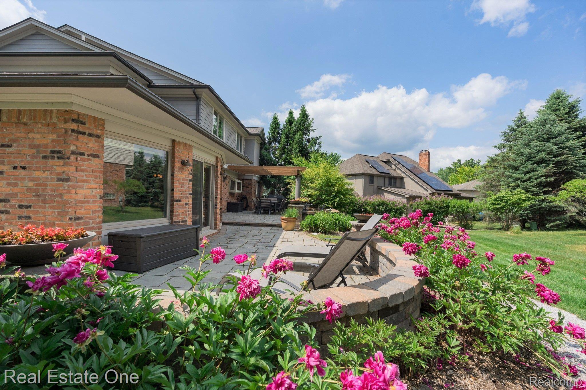 3221 Quail Ridge Circle Rochester, MI 48309 - Photo 7 of 57 Gallery Image 7