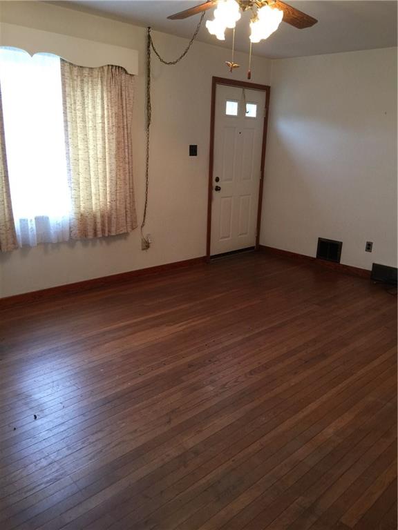 12x16 Living Room with Beautiful Hard Wood Floors!  Spacious and Bright!