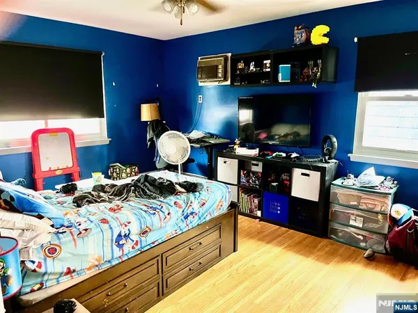 $950,000 | 15 Vogt Lane, Little Ferry, NJ 07643