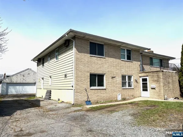 $950,000 | 15 Vogt Lane, Little Ferry, NJ 07643