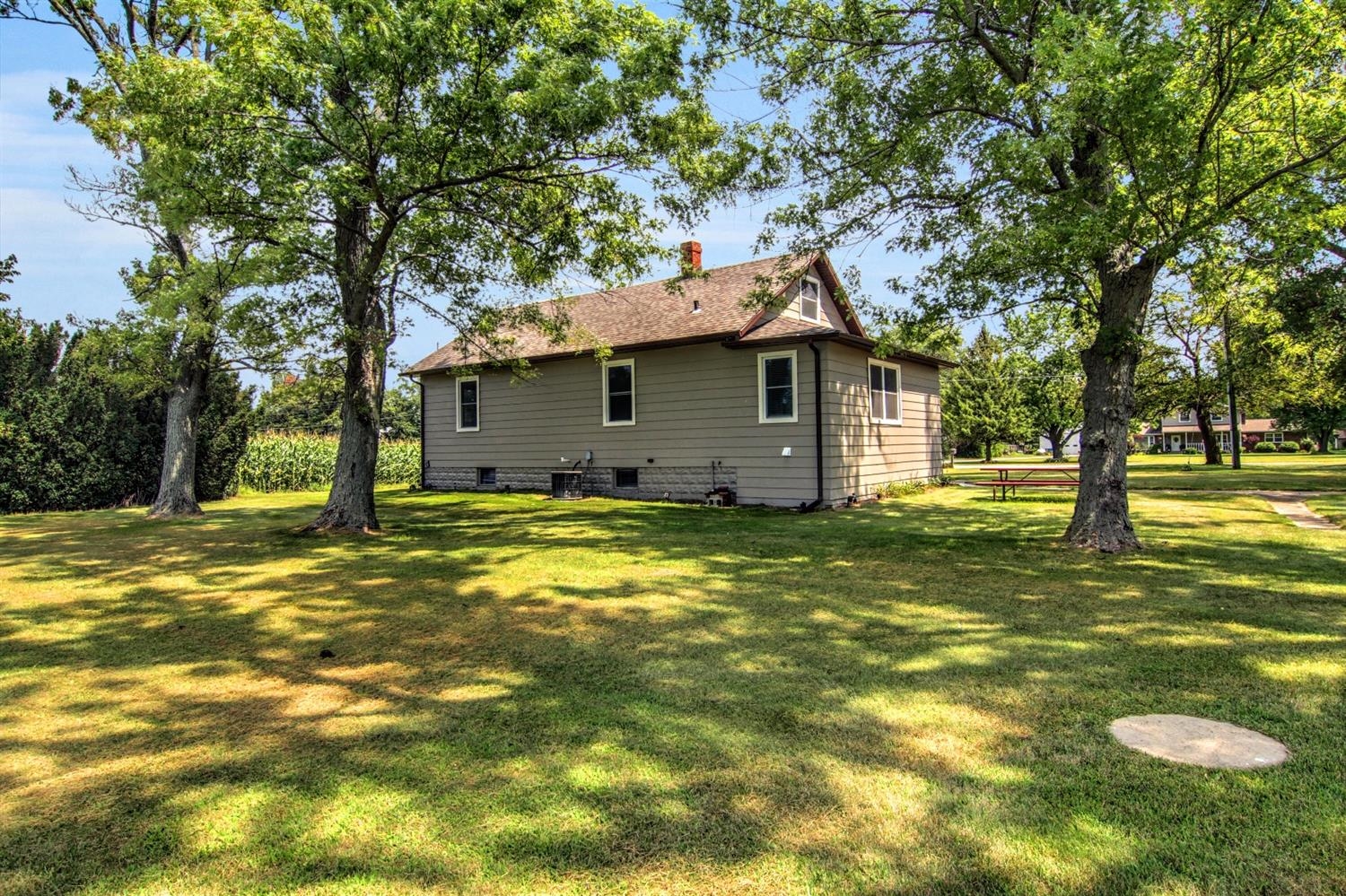 10040 North 1000th Street West Demotte, IN 46310 - Photo 5 of 10 1500x999