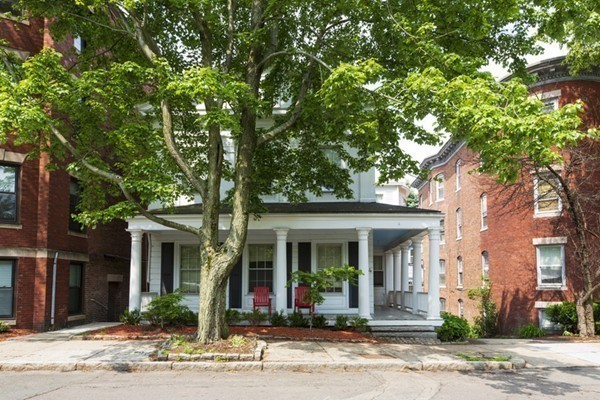 4 Perry Street, Unit 2 Brookline, MA 02445 - Photo 11 of 12