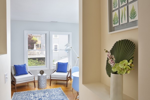 4 Perry Street, Unit 2 Brookline, MA 02445 - Photo 5 of 12