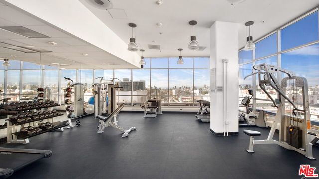 $1,150,000 | 3785 Wilshire Boulevard, Unit 205, Los Angeles, CA 90010