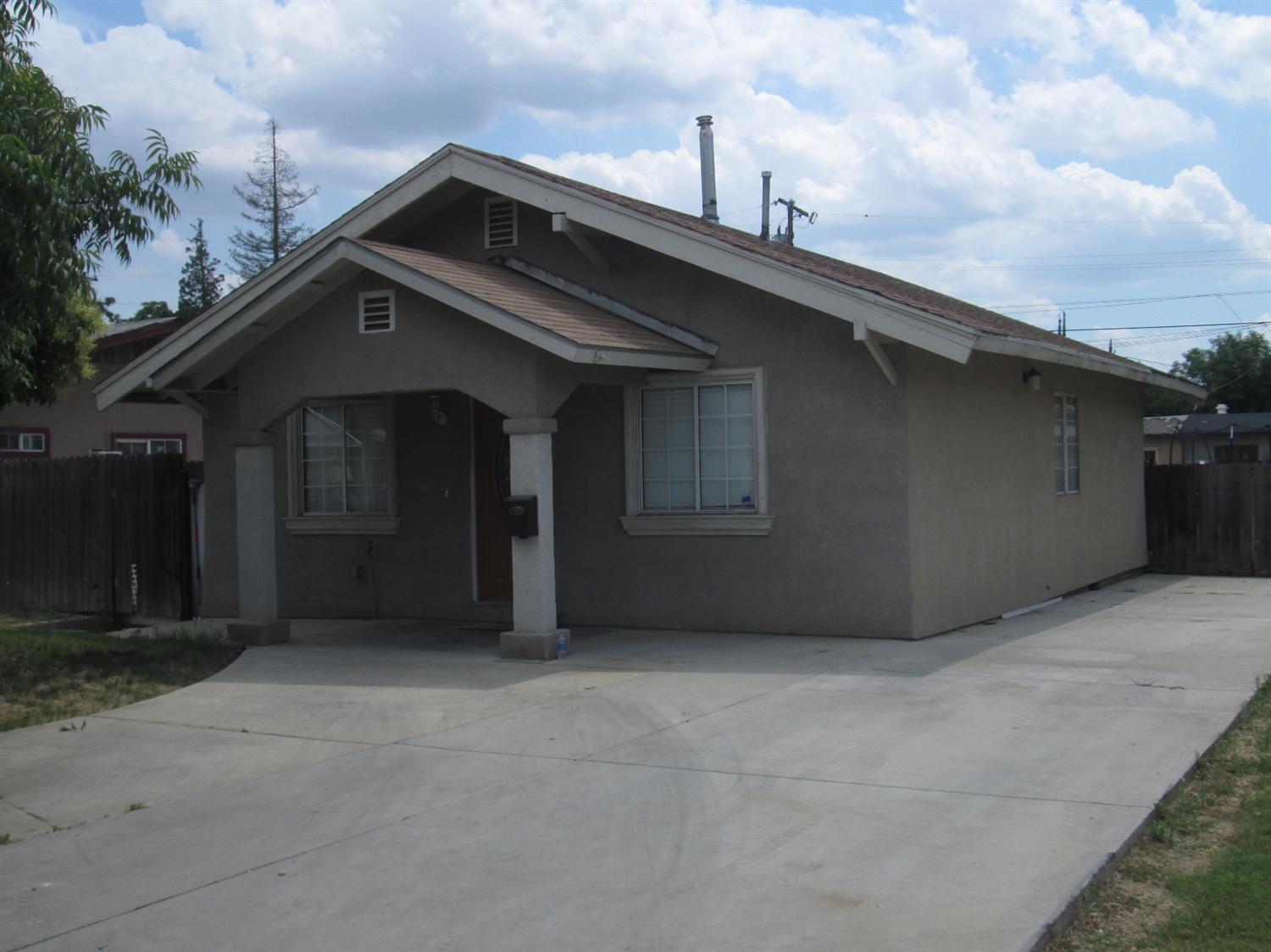 1341 D Street Reedley, CA 93654 - Photo 1 of 14