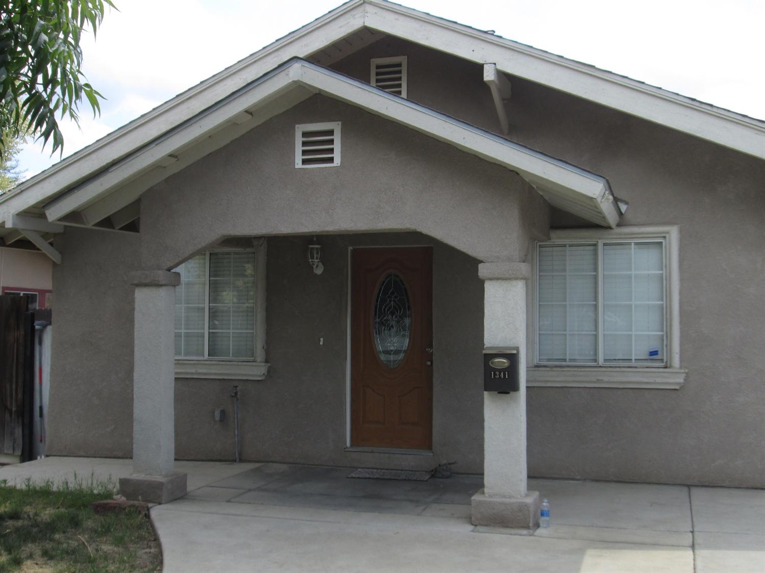 1341 D Street Reedley, CA 93654 - Photo 2 of 14