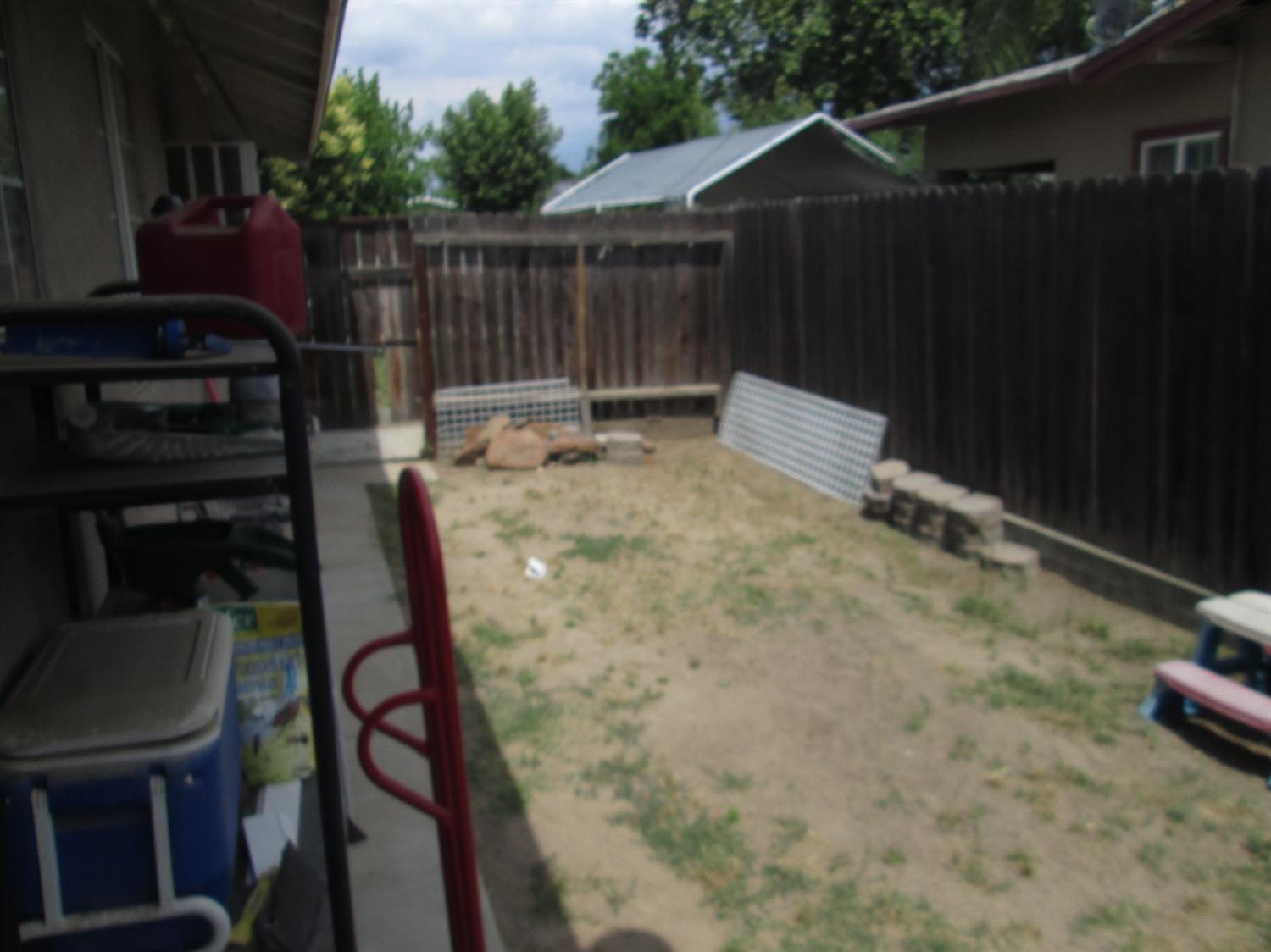 1341 D Street Reedley, CA 93654 - Photo 12 of 14