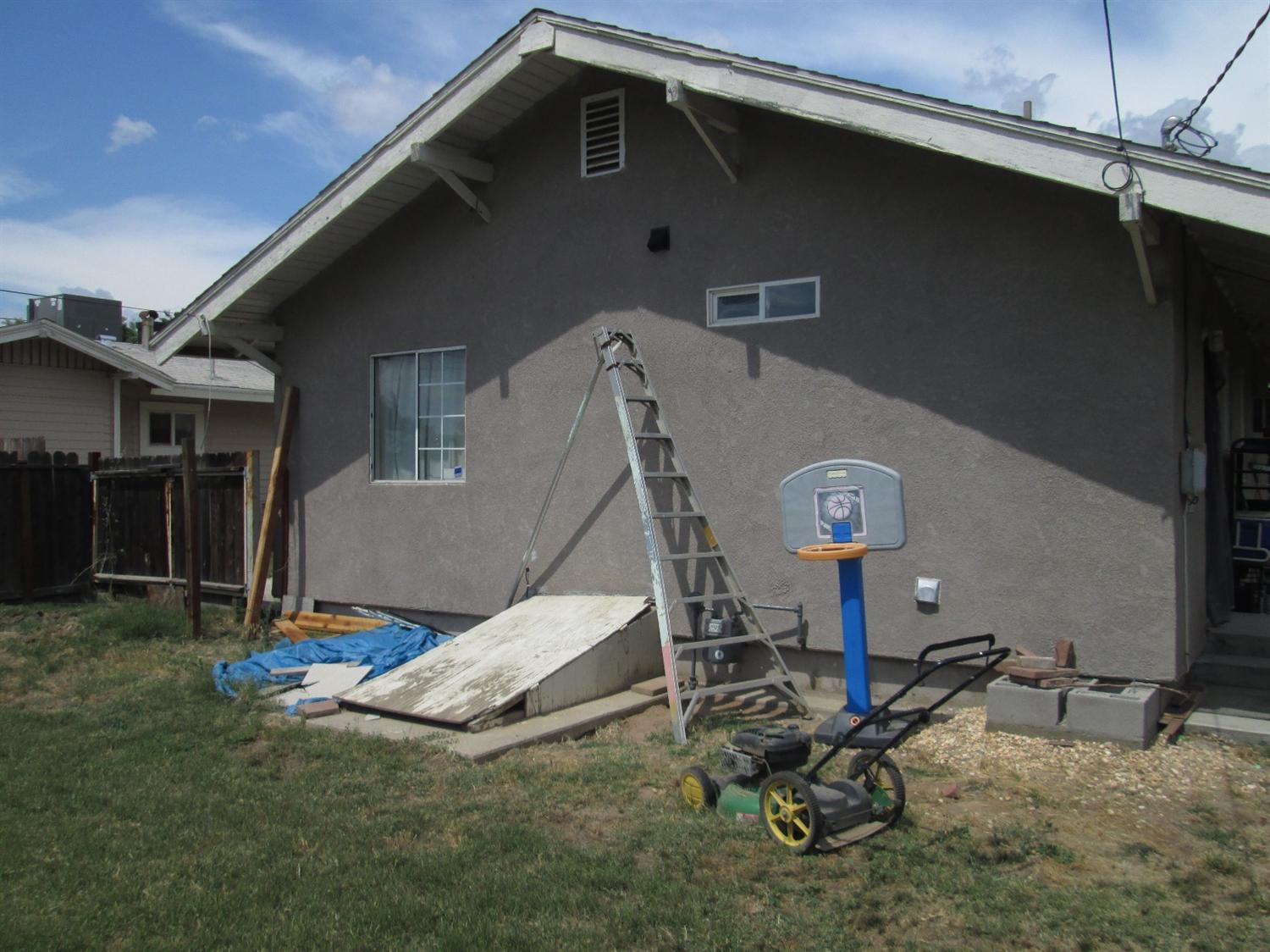 1341 D Street Reedley, CA 93654 - Photo 14 of 14