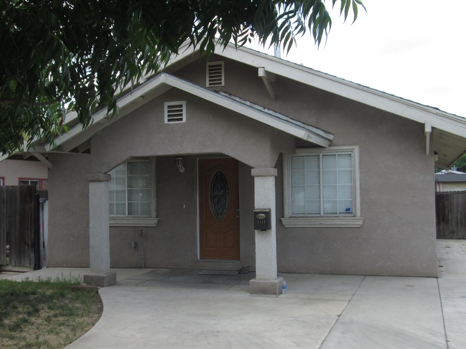 1341 D Street Reedley, CA 93654 - Photo 3 of 14