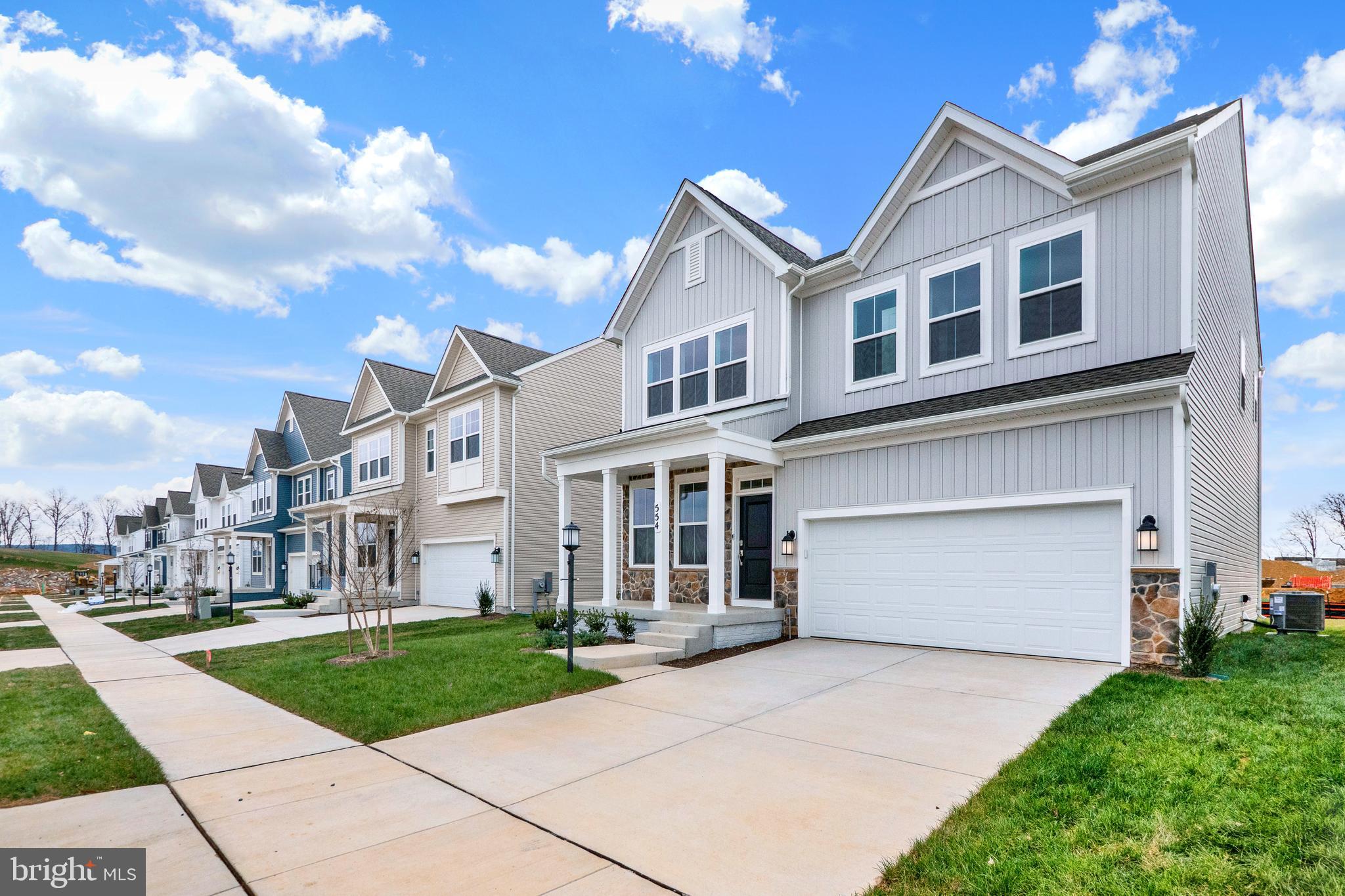 554 Mountain Laurel Boulevard Ranson, WV 25438 - Photo 2 of 28