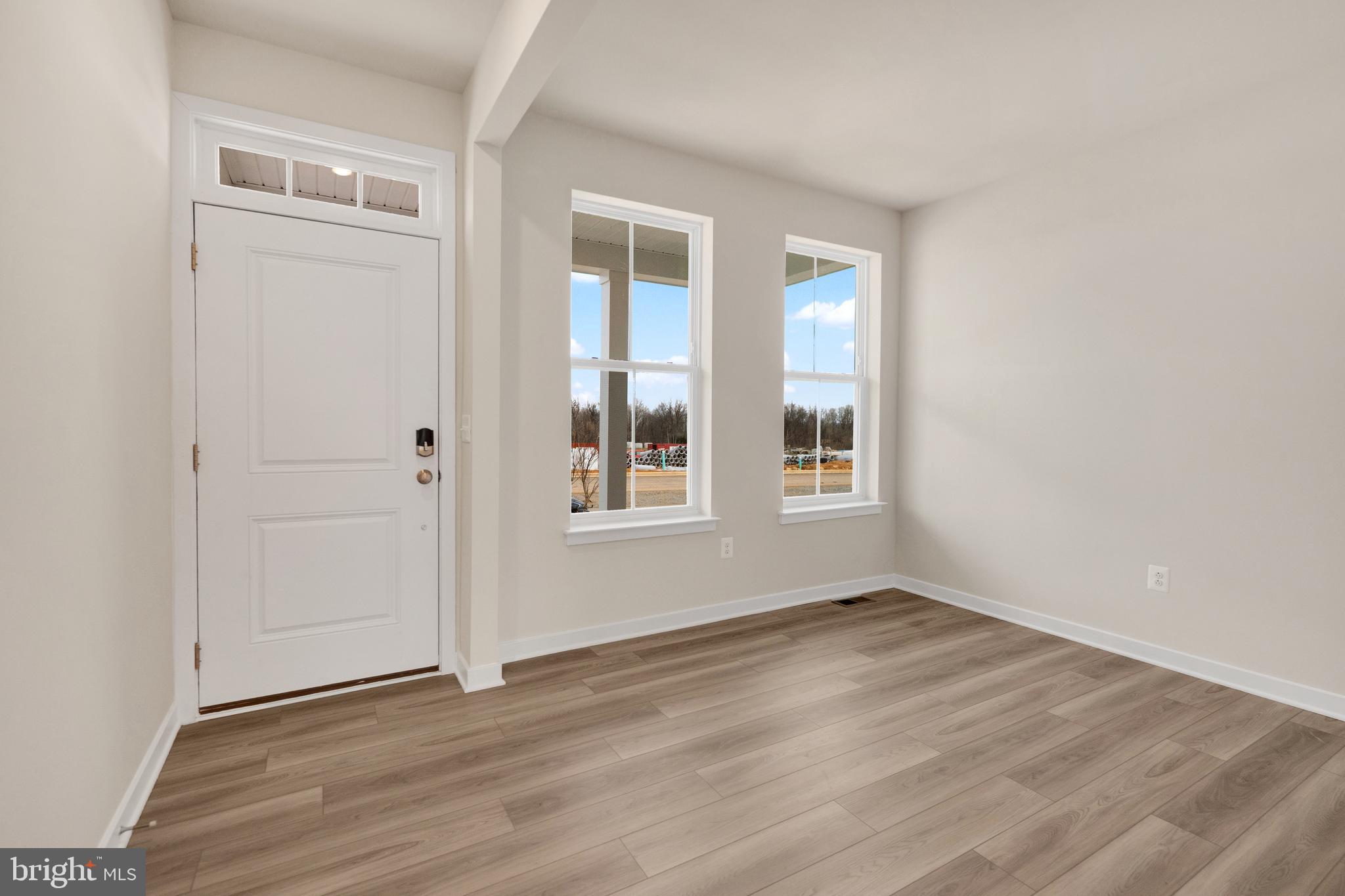 554 Mountain Laurel Boulevard Ranson, WV 25438 - Photo 3 of 28