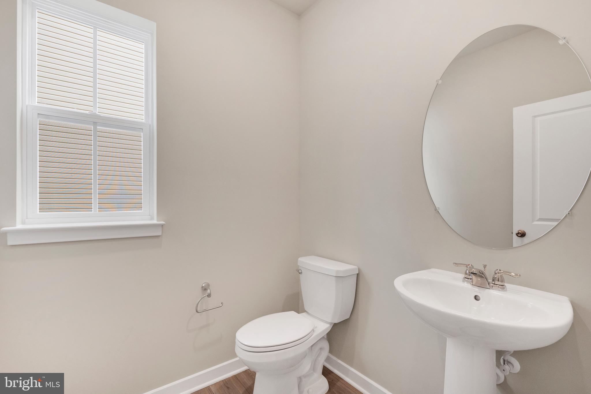 554 Mountain Laurel Boulevard Ranson, WV 25438 - Photo 4 of 28