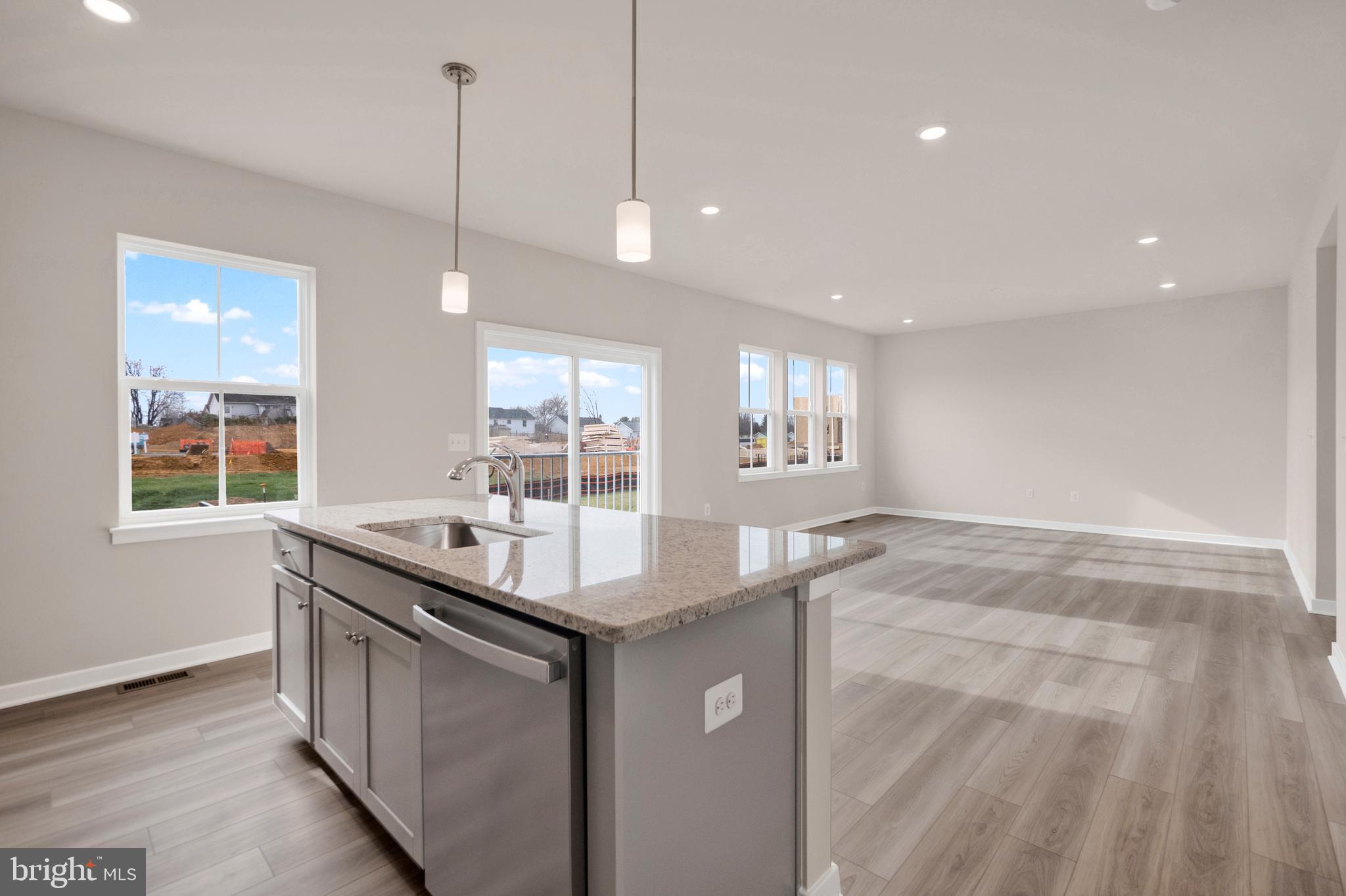 554 Mountain Laurel Boulevard Ranson, WV 25438 - Photo 5 of 28