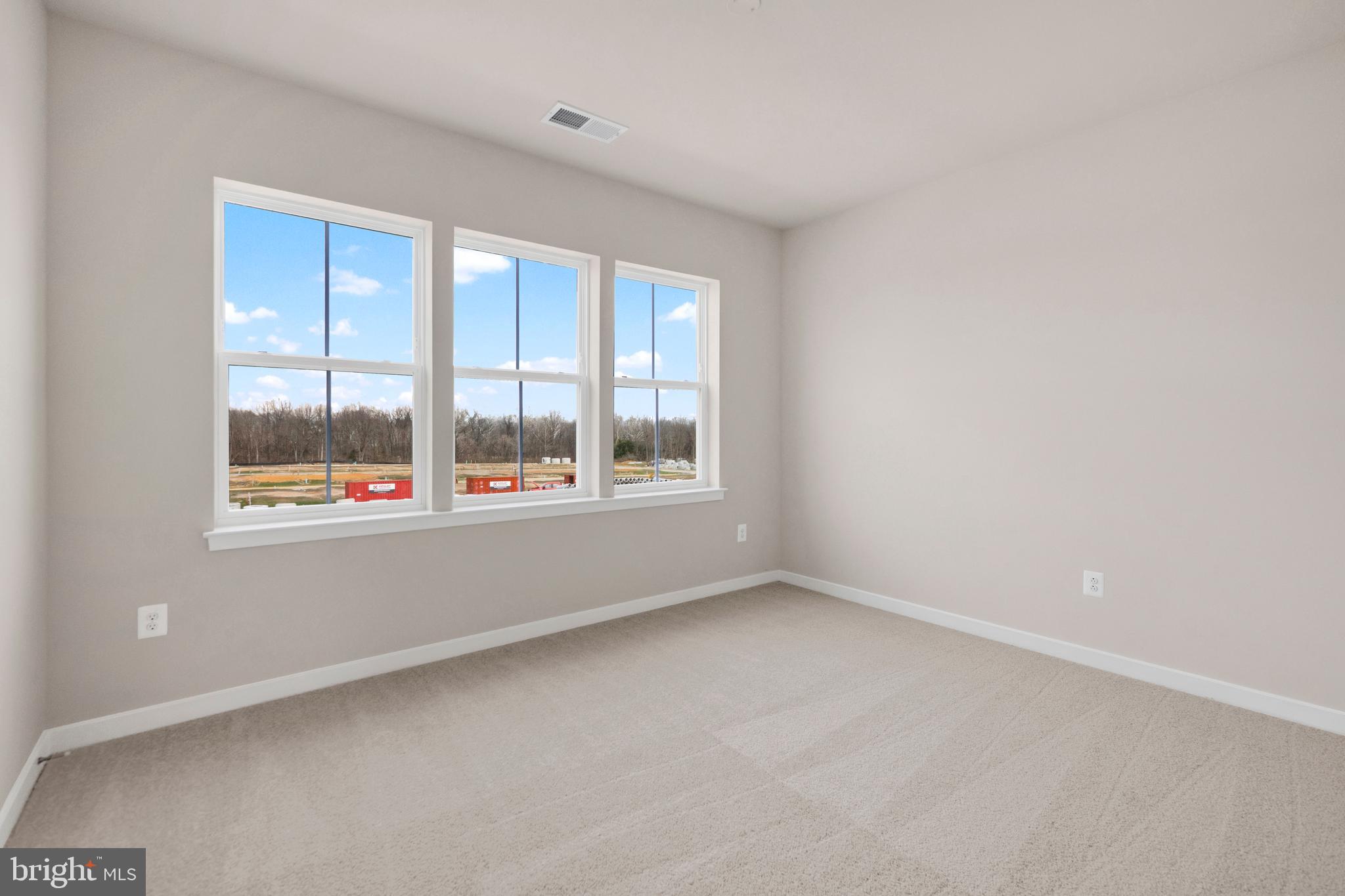 554 Mountain Laurel Boulevard Ranson, WV 25438 - Photo 10 of 28