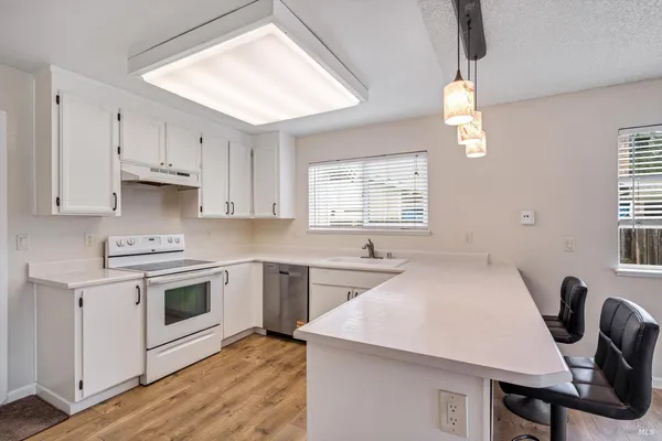 $775,000 | 203 Fauna Avenue, Rohnert Park, CA 94928