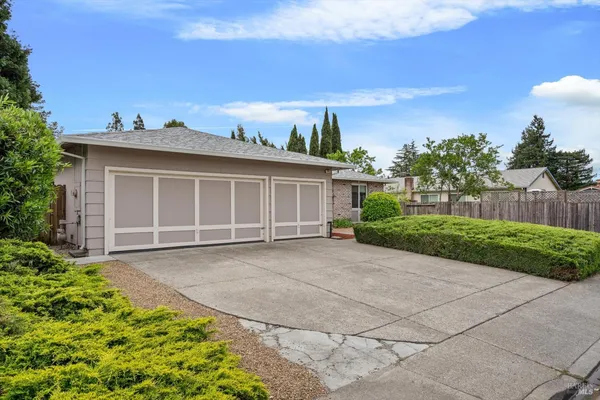 $775,000 | 203 Fauna Avenue, Rohnert Park, CA 94928