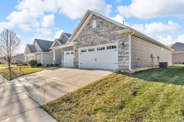 $425,000 | 605 Spinnaker Trace, Lafayette, IN 47909