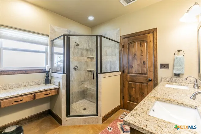 $770,000 | 3200 County Road 320, Granger, TX 76530