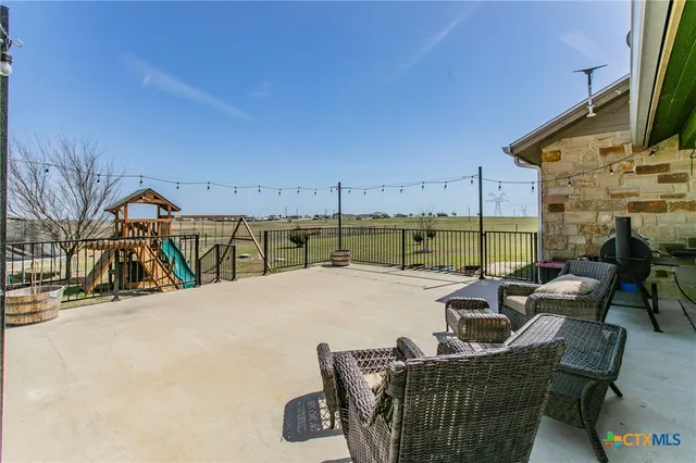 $770,000 | 3200 County Road 320, Granger, TX 76530