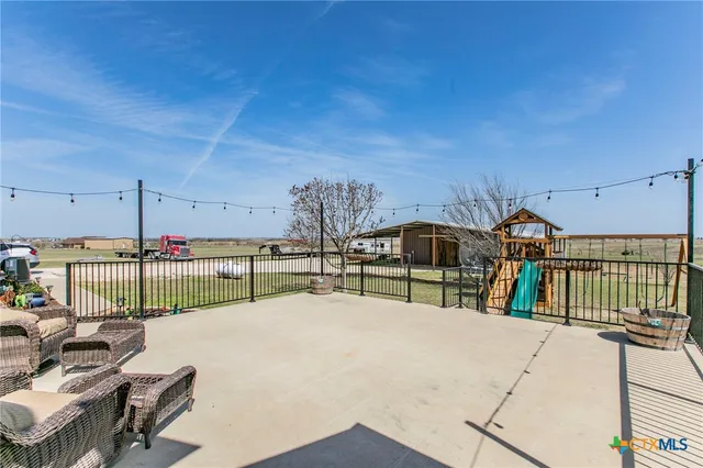 $770,000 | 3200 County Road 320, Granger, TX 76530