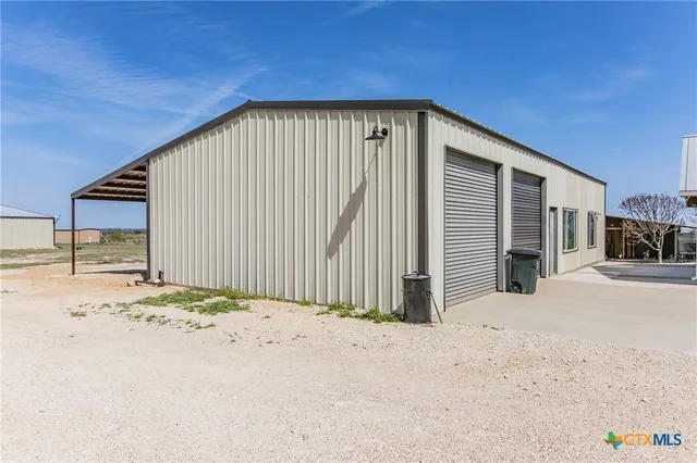 $770,000 | 3200 County Road 320, Granger, TX 76530