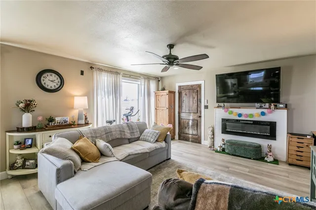 $770,000 | 3200 County Road 320, Granger, TX 76530