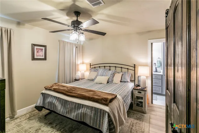 $770,000 | 3200 County Road 320, Granger, TX 76530