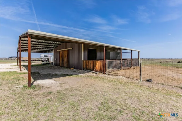 $770,000 | 3200 County Road 320, Granger, TX 76530