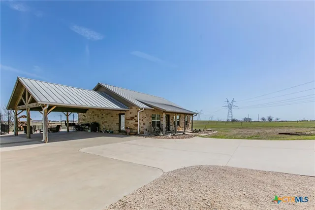 $770,000 | 3200 County Road 320, Granger, TX 76530