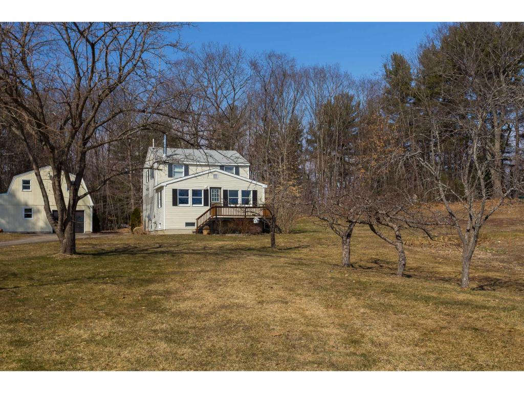 165 Garrison Road Dover, NH 03820 - Photo 2 of 29