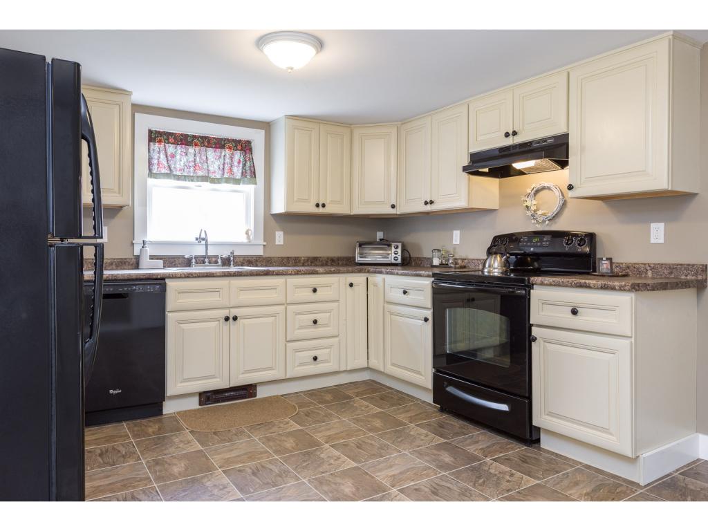 165 Garrison Road Dover, NH 03820 - Photo 7 of 29