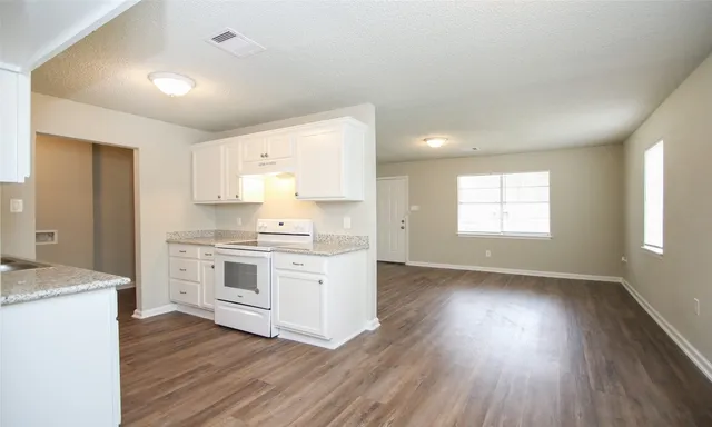 $197,000 | 6110 Glen Lee Drive, Humble, TX 77396