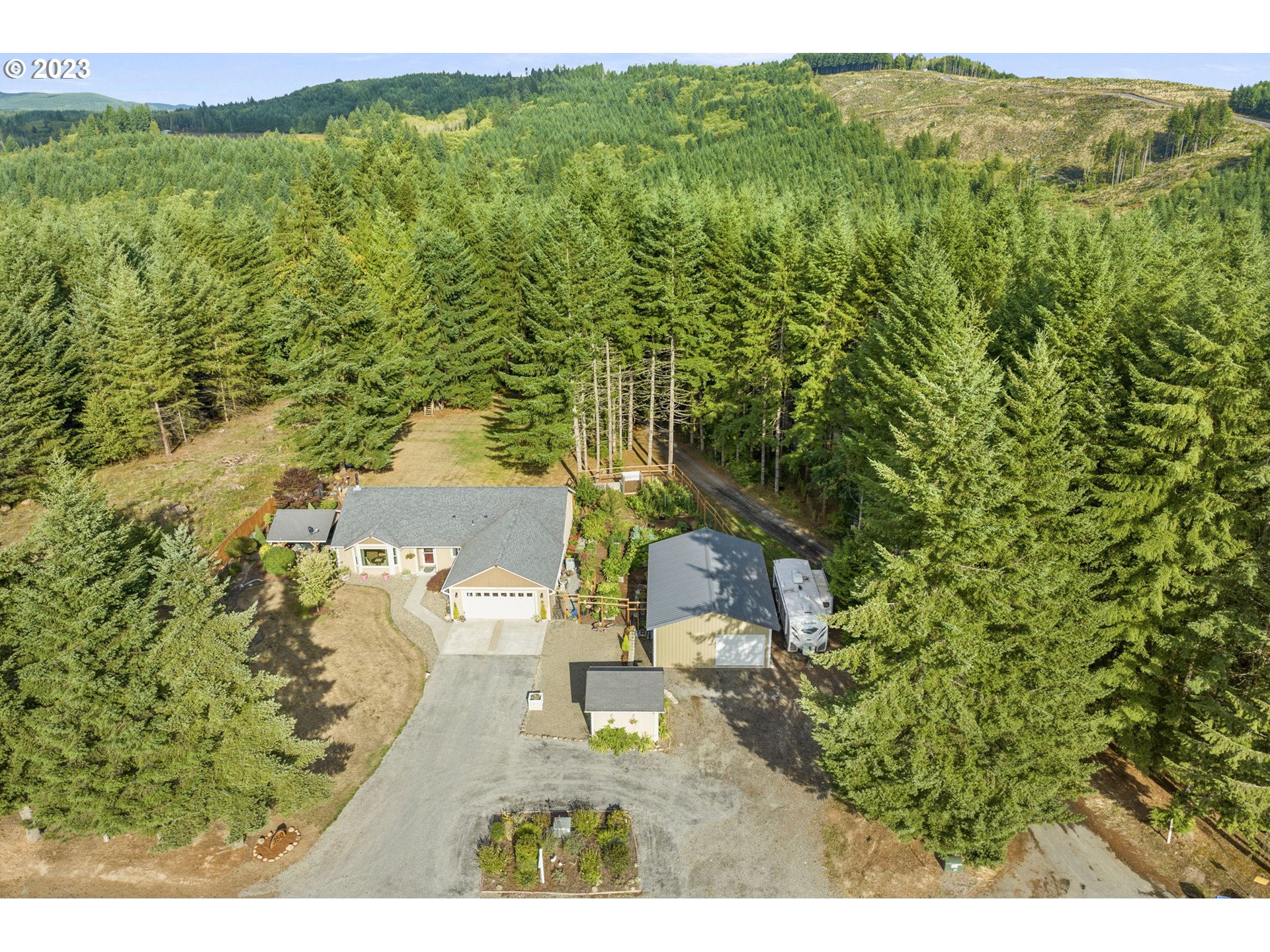 350 Painter Roth Road Kelso, WA 98626 - Photo 3 of 47 Gallery Image 3