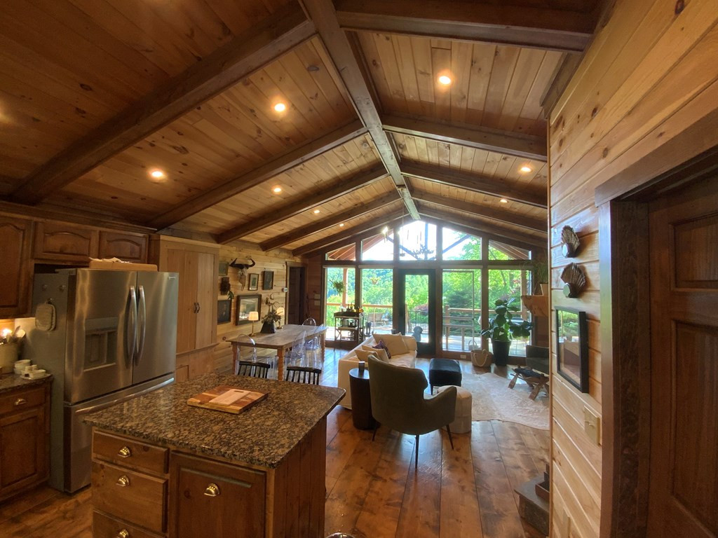 386 Preserve Valley Road Topton, NC 28781 - Photo 19 of 50 Gallery Image 19