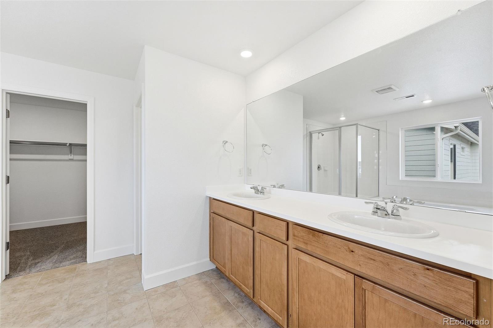 3323 North Catawba Way Aurora, CO 80019 - Photo 15 of 39