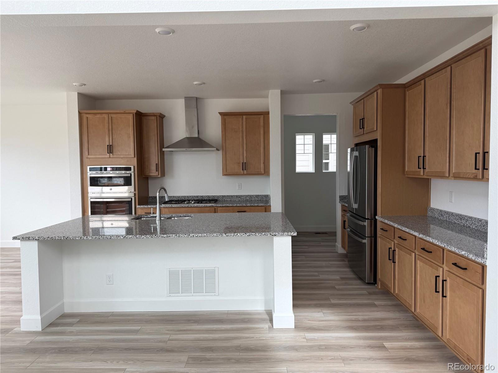 3323 North Catawba Way Aurora, CO 80019 - Photo 6 of 39