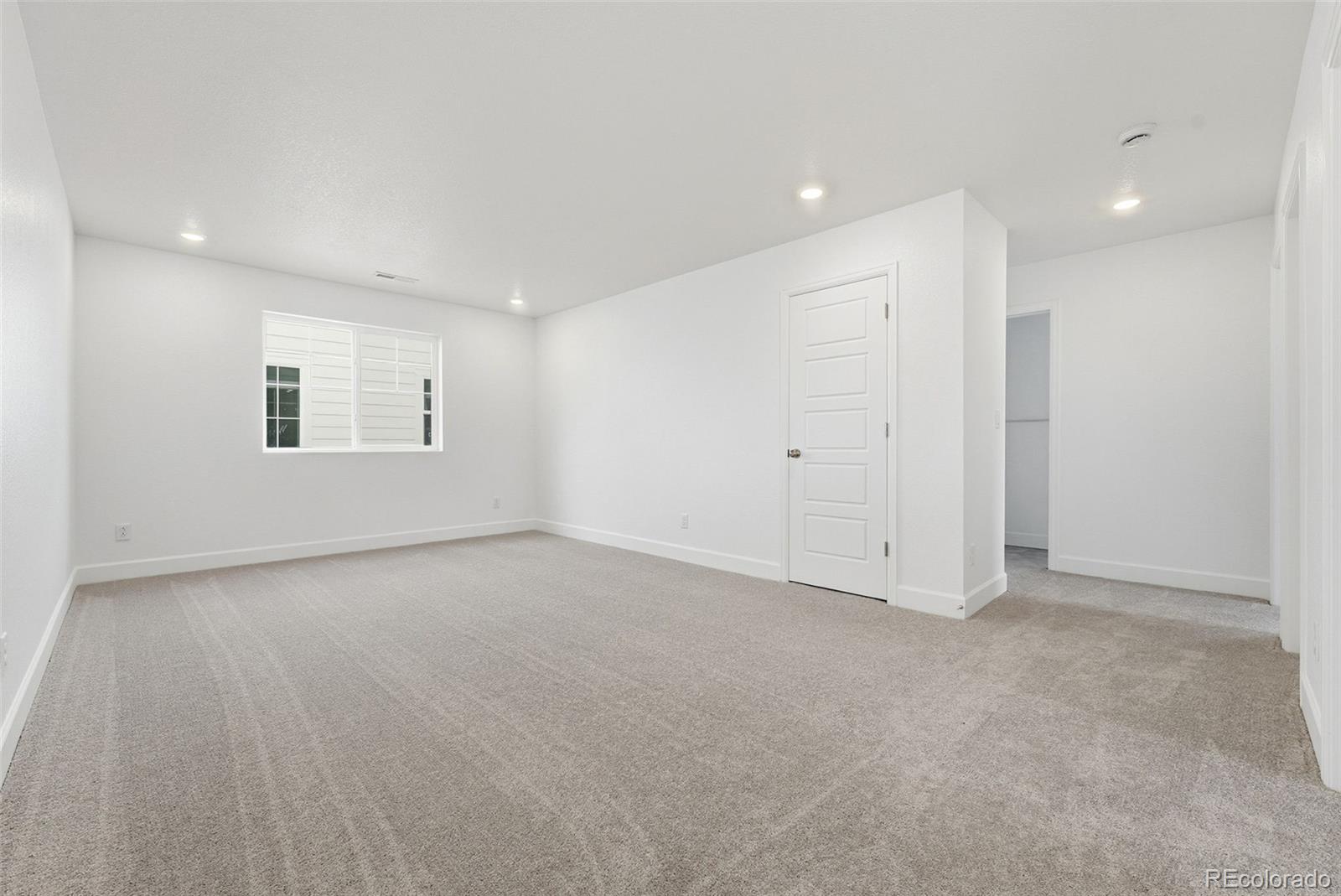 3323 North Catawba Way Aurora, CO 80019 - Photo 10 of 39