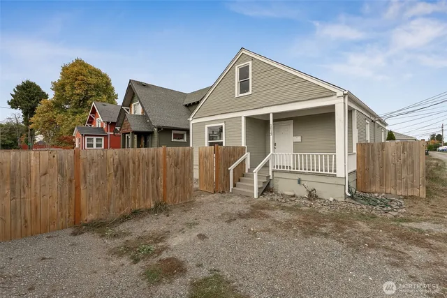 $364,950 | 1013 South 48th Street, Tacoma, WA 98408
