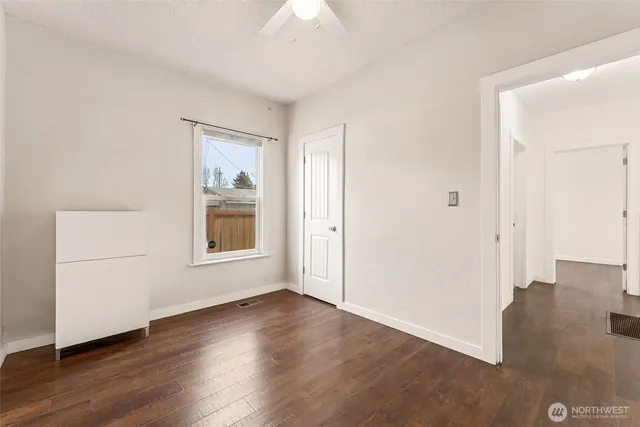 $364,950 | 1013 South 48th Street, Tacoma, WA 98408